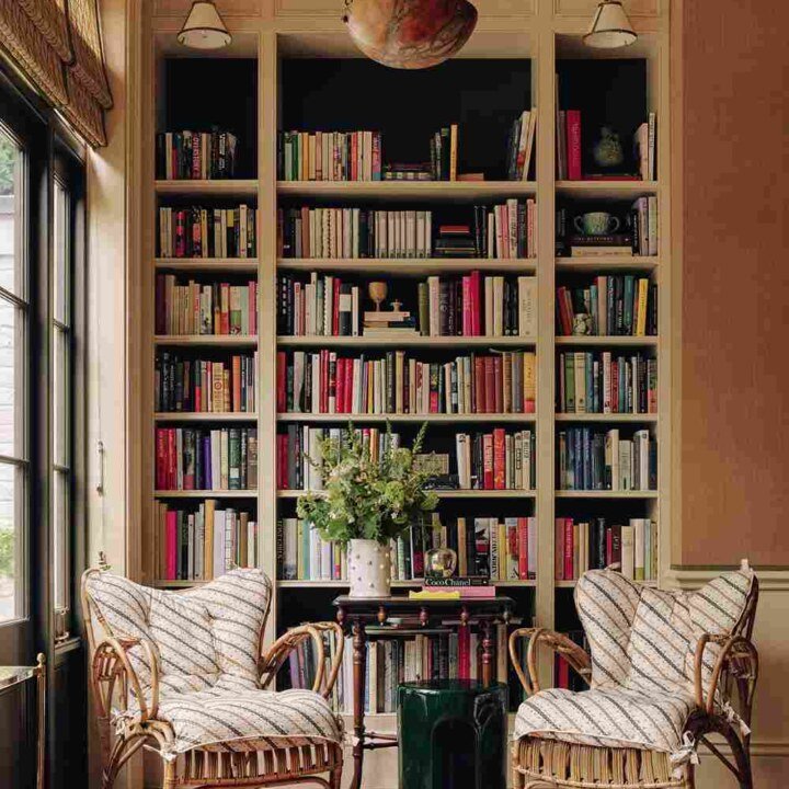 IMPERIAL LARGE FEATURE BOOKCASE