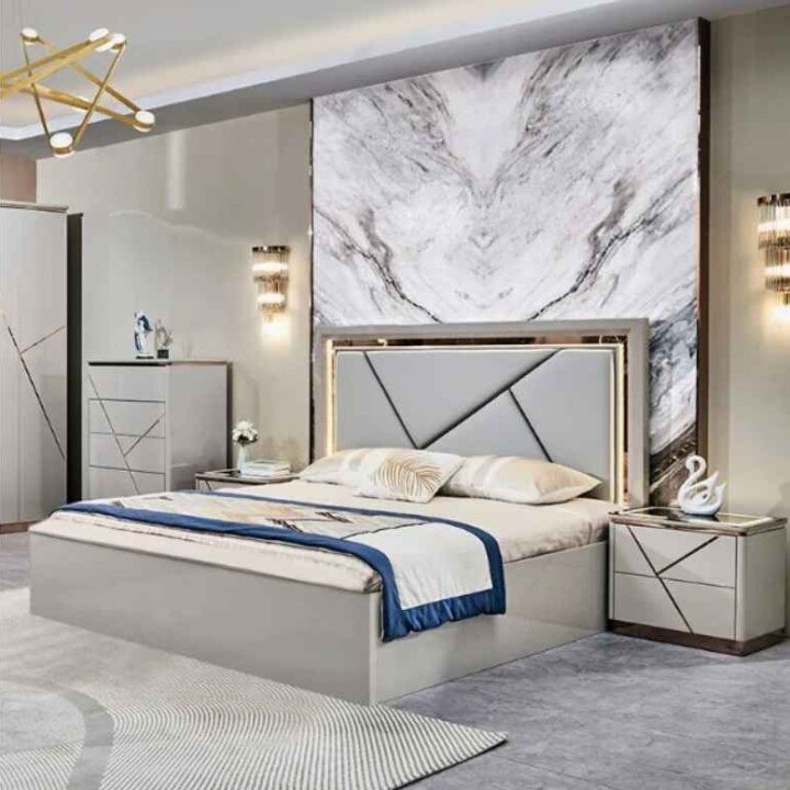NOVARA GRANDE DESIGNER BED