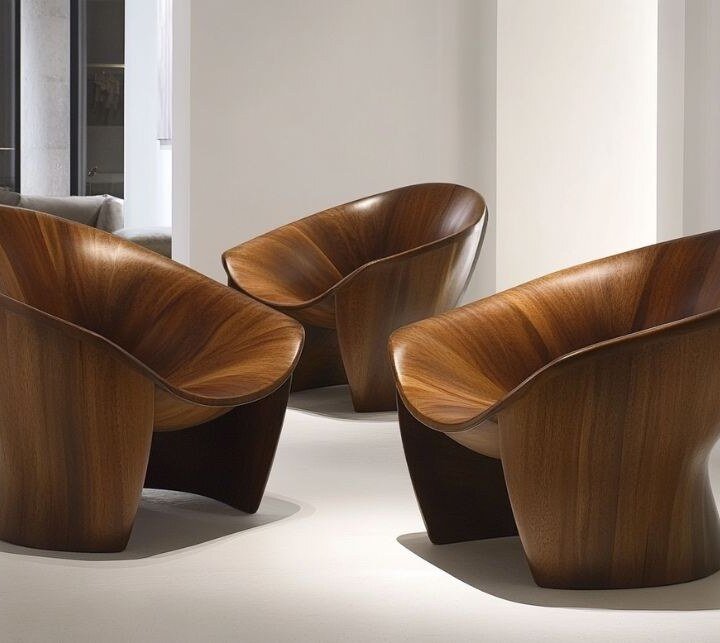 DOMENICO GRAND SOLID WOOD FEATURE CHAIR