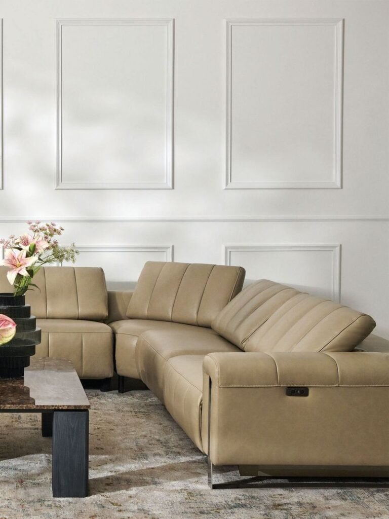 Mellow Motion Full Corner Leather Taupe