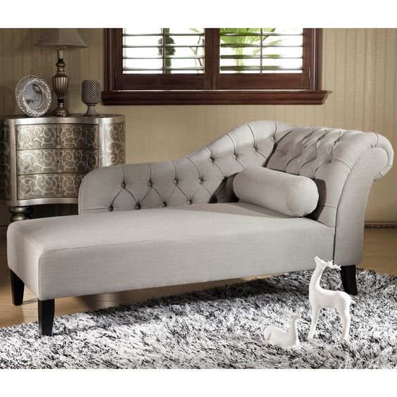 ANGULARITY Buttoned Day Bed