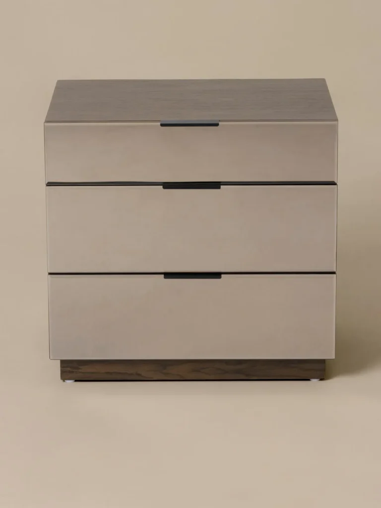 Eva Mirror Pedestal Bronze